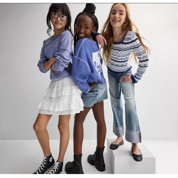 Limited too, Blue & white, girls knit crop top. New with tags. Y2K vibes. - Picture 3 of 9